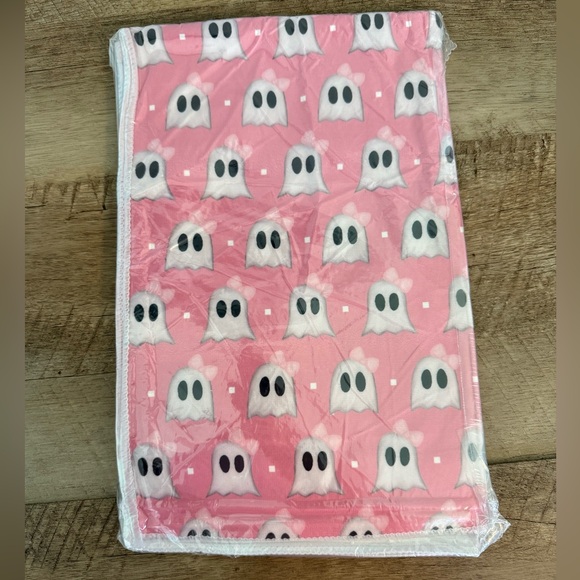 2 pack girly ghosts dish towels, NEW - Picture 3 of 4
